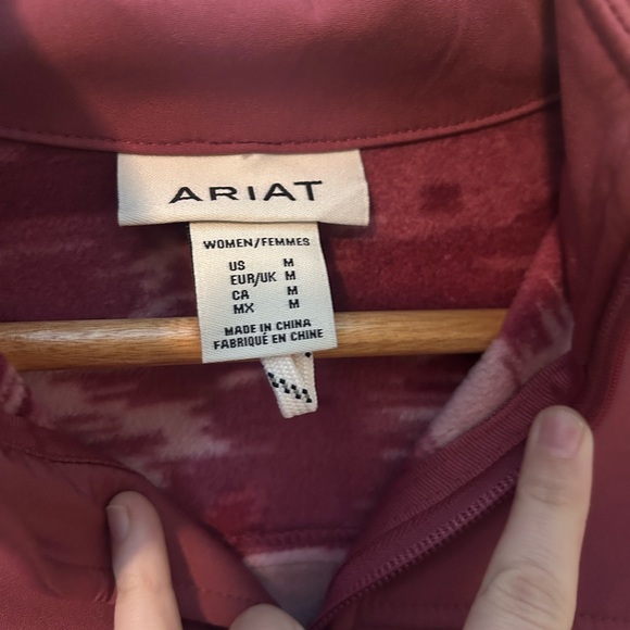 NWT Ariat Team Softshell Jacket, Color Rose Size M - Picture 5 of 15